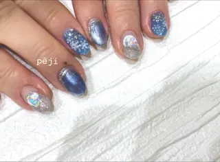 ミディアム m kaori𓃟のネイルデザイン