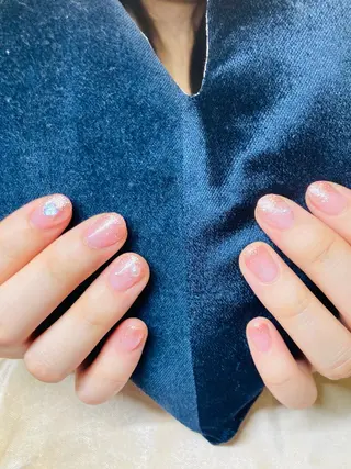 ネイル ECLAT エクラ所属・寺山 千鶴のネイルデザイン