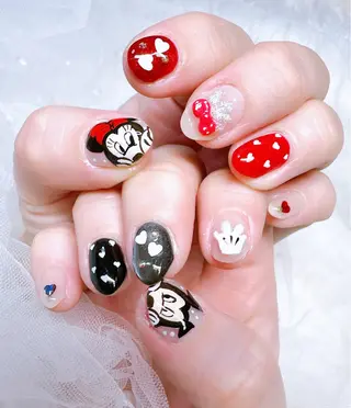 ネイル 高島 夏海のネイルデザイン