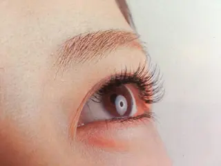 マツエク・マツパ 美容室 3piece 個室マツエクroom所属・高津3ピースドライ ヘッドスパ・ヒゲ脱毛のエステ・リラクイメージ