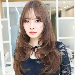 ロング カラー 似合わせレイヤー/ 透明感カラーのヘアスタイル
