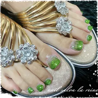 ネイル nail salon  la reine所属・nail salon la reineのネイルデザイン