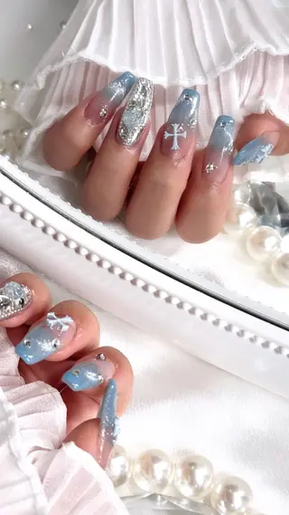 ネイル beauty salon  POISSON所属・SAYUKI/韓国 /ワンホン/キラキラのネイルデザイン