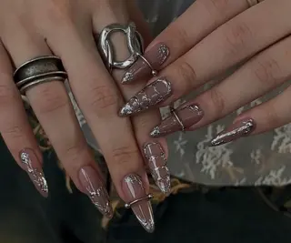 ネイル Pure&Rich Nailのネイルデザイン