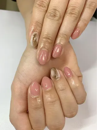 ネイル Lily Roseスタッフ一同のマツエク・マツパデザイン