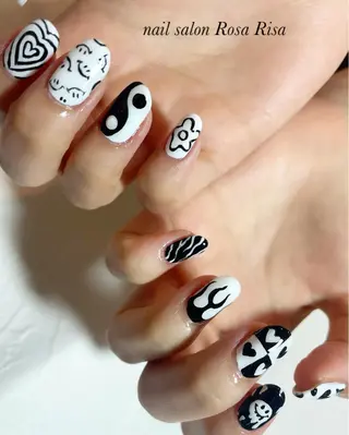 ミディアム ネイル ネイルスタジオ シェイクユアハンズのネイルデザイン