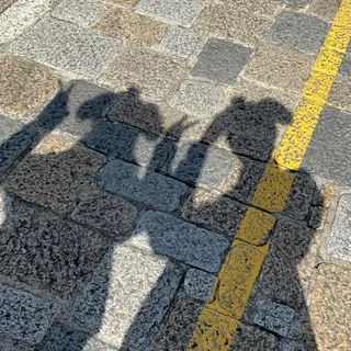 TIDEHAIR SHIHOのヘアスタイル