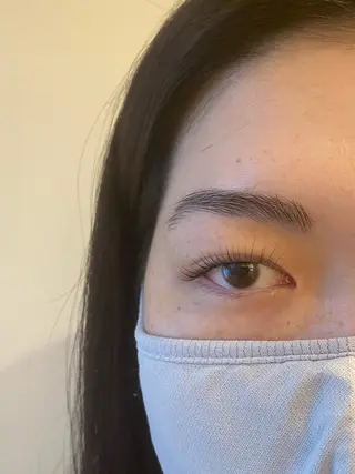 マツエク・マツパ miien(SALONVILLAGE内)所属・MOE /渋谷・明治神宮前のマツエク・マツパデザイン