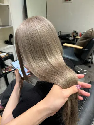 カラー cocotte宜喜 弘希のヘアスタイル