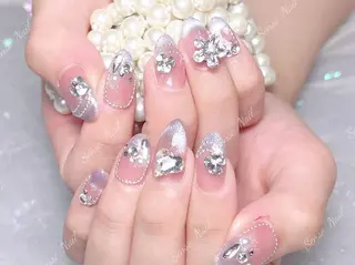 ネイル Queening 🦋のネイルデザイン