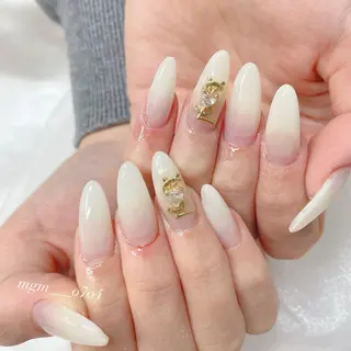 ネイル MoON...❤︎ MeGuのネイルデザイン