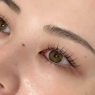 マツエク・マツパ diar blue茅ヶ崎店所属・diarblue 今村の眉毛・アイブロウイメージ