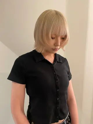 ミディアム カラー 渋谷 留菜のヘアスタイル