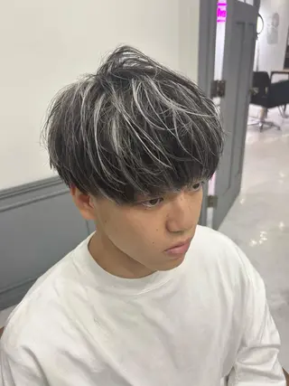 ショート カラー パーマ ヘアアレンジ メンズ 🔥メンズ特化渡辺 🔥ブリーチカラーのヘアスタイル