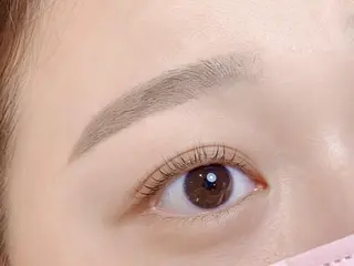 アイブロウ ROSANNA 新越谷店【ロザンナ】のネイルデザイン