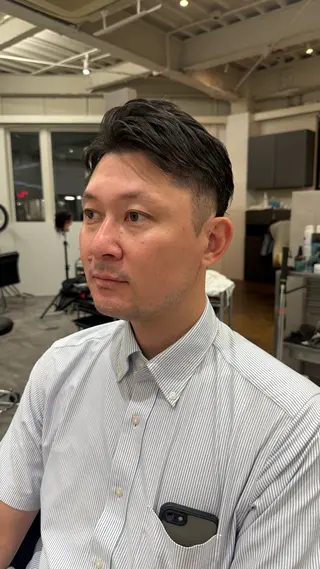 ショート メンズ 白髪ぼかし 👒堀江・ヨンスクのヘアスタイル