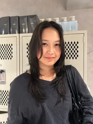 セミロング カラー ayano🍒パーマ 暖色カラーのヘアスタイル