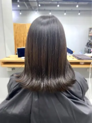 ミディアム 艶髪/縮毛矯正 🫧辻野海羽のヘアスタイル