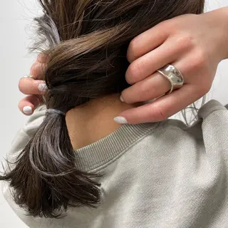 セミロング カラー ヘアアレンジ HARUNA🤍 大人ショートヘアのヘアスタイル