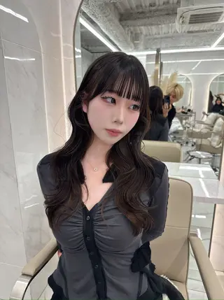 ロング kiti SAKAE所属・のり/顔まわり/韓国 /レイヤーカットのヘアスタイル