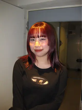 ミディアム カラー 今井 香奈恵のヘアスタイル