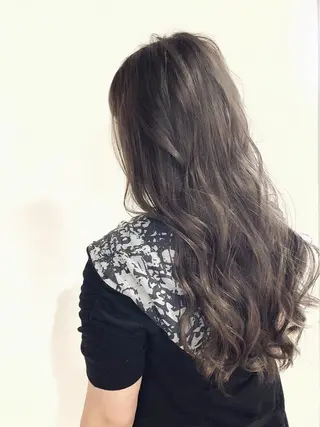 ロング modern made モダンメイド所属・イメチェン☆丁寧接客 田中 優貴のヘアスタイル