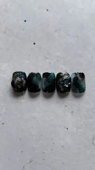 ネイル 関山 志乃のネイルデザイン