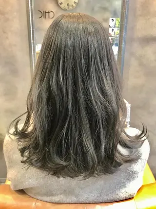 ミディアム channel 大澤俊文のヘアスタイル