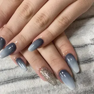 ネイル Ray. ／綺麗目ニュアンスのネイルデザイン