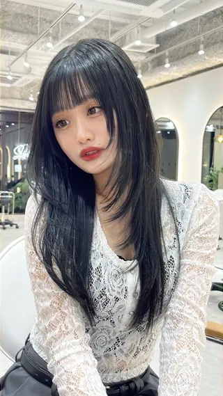 ロング 🩶レイヤー/艶髪/ 顔周り/韓国風/輝士のヘアスタイル