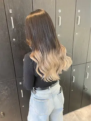 ロング 🧋ミルクティーカラ ー🧋特化小林拓登のヘアスタイル