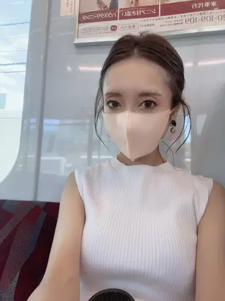 アイブロウ ハーブピーリング/韓国肌管理/フェイシャル/毛穴洗浄/眉毛/顔脱毛【糸脱毛専門】rev所属・ハーブピーリング🌹 毛穴洗浄❤️眉waxのエステ・リラクイメージ