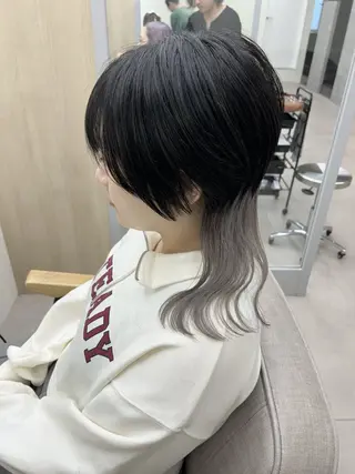 ミディアム カラー メンズ レイヤー ウルフ 弓木啓輔のヘアスタイル