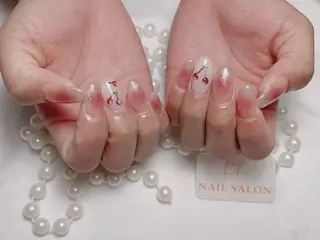 ネイル 💕鈴木ユリ パラジェル/オフ無料のネイルデザイン