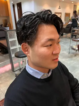 セミロング パーマ メンズ little  porto所属・透明感・艶感 小坂隼斗のヘアスタイル