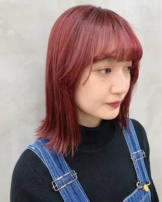 ミディアム カラー ブームボックス所属・🐝ハイトーンカラー hachi🐝のヘアスタイル