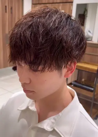 メンズ ✨艶カラーと縮毛矯正 🦖しんのすけ🦖のヘアスタイル