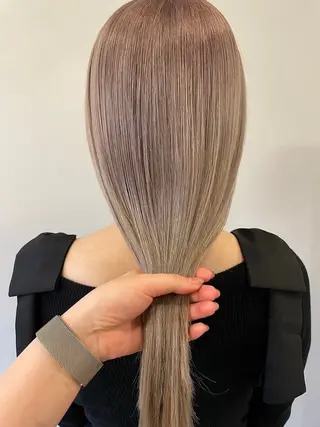 カラー ❤️ショートカット ・顔周りカット❤️のヘアスタイル