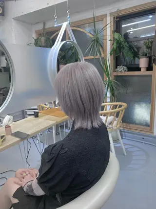 セミロング カラー メンズ soi所属・ケアブリーチ/ツヤ髪 /ハイトーン/西村のヘアスタイル