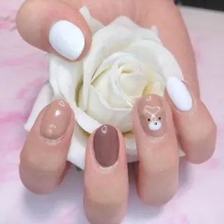 ネイル エステとネイル ローズコンフォートのネイルデザイン