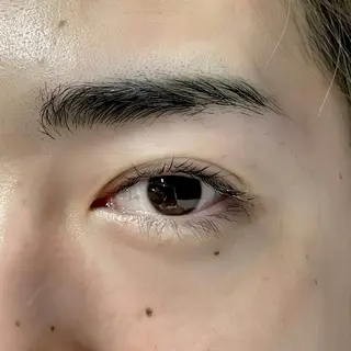 メンズ マツエク・マツパ GO TODAY シェアサロン 銀座Eclara店所属・mihiro 銀座まつぱﾏﾂｴｸ眉のマツエク・マツパデザイン