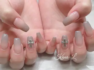 ネイル 芦辺 香奈のネイルデザイン
