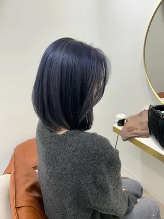 ミディアム カラー 深谷 真見のヘアスタイル