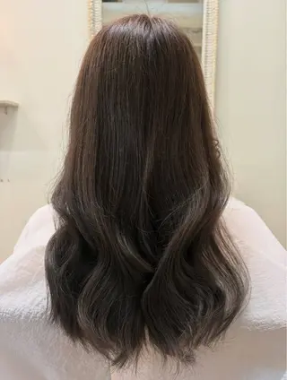ロング 西澤 綺羅のヘアスタイル