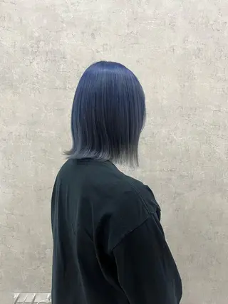 ショート カラー 中島 日菜のヘアスタイル
