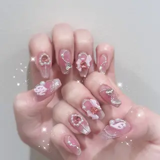 ネイル Kanon 🤍のネイルデザイン