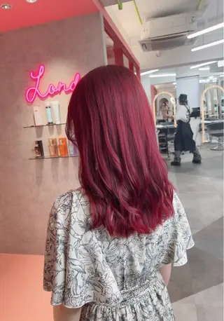 莉乃/縮毛矯正/髪質 改善/艶カラーのヘアスタイル