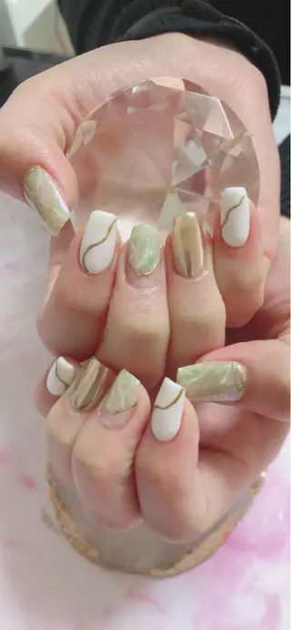 セミロング カラー キッズ ネイル マツエク・マツパ 💎ビューティサロン 湘南　RIRAN💎のネイルデザイン