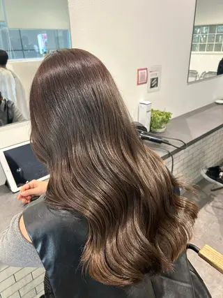 ロング カラー ブリーチ/ベージュ /レイヤー/ひよりのヘアスタイル
