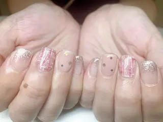 ネイル ECLAT エクラ所属・寺山 千鶴のネイルデザイン